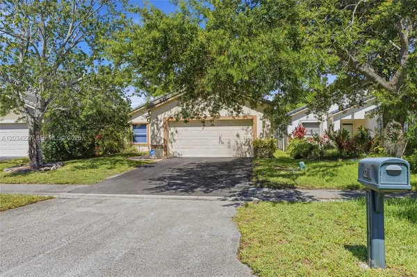 $639,900 | 3211 Northwest 123rd Avenue, Coral Springs, FL 33065