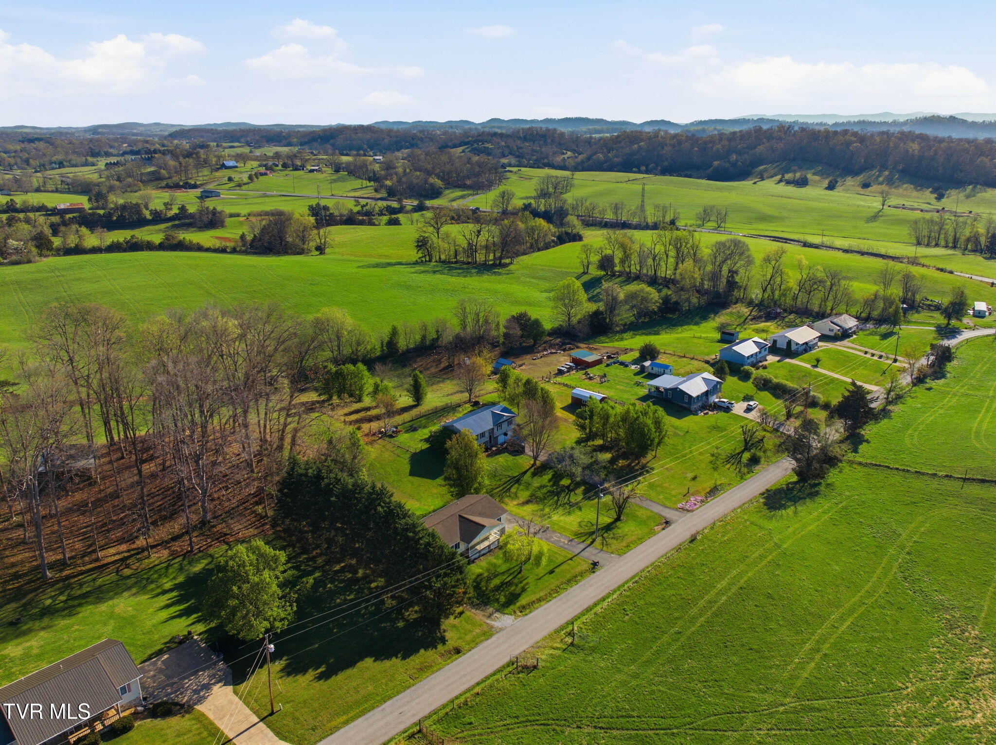 230 Fairview Road Afton, TN 37616 - Photo 34 of 36 27-web-or-mls-230 Fairview Rd-33