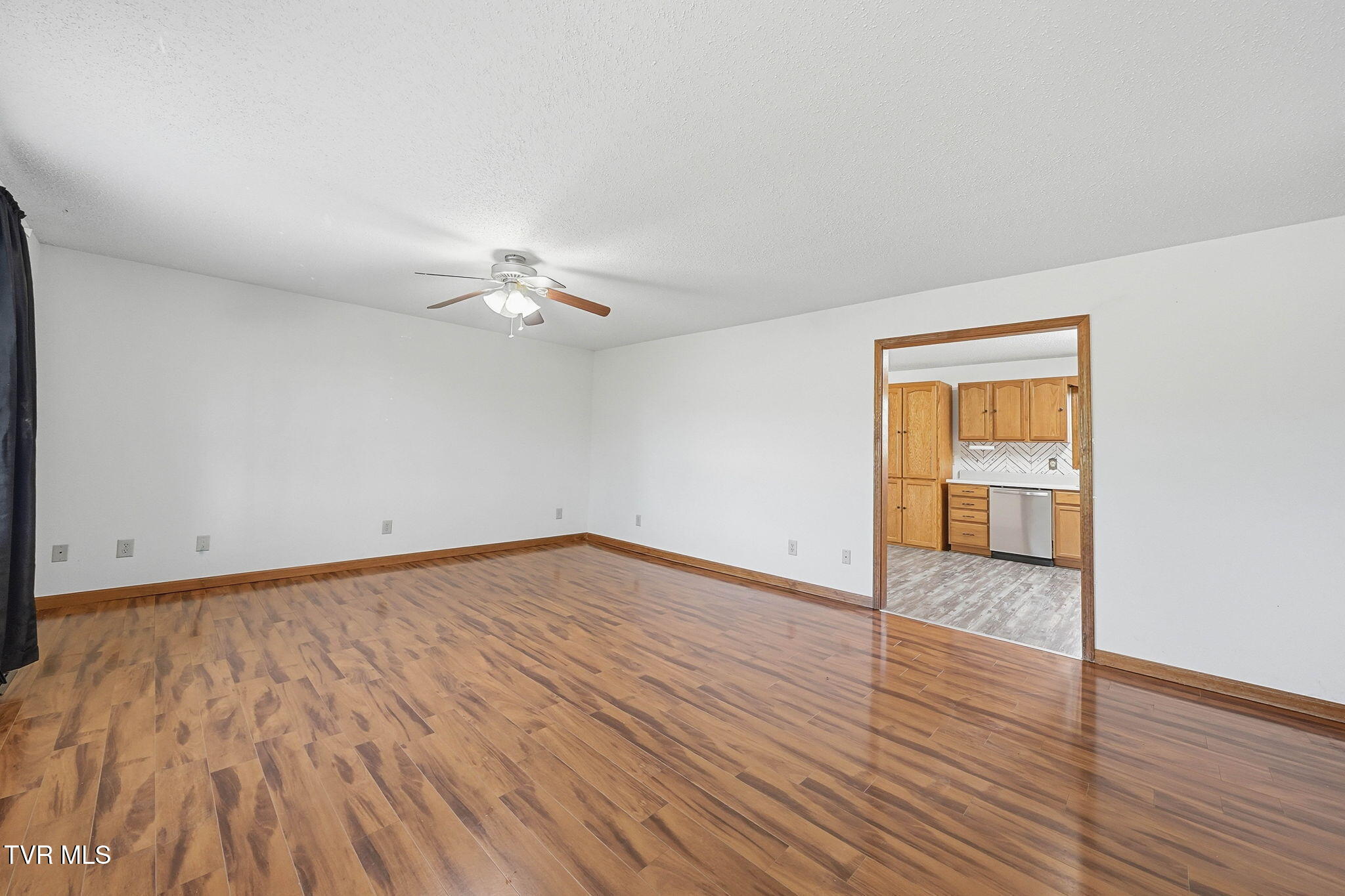 230 Fairview Road Afton, TN 37616 - Photo 6 of 36 35-web-or-mls-230 Fairview Rd-8