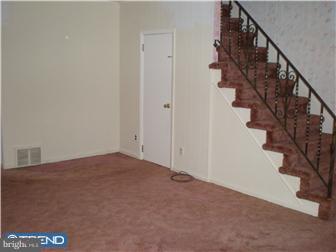 794 Bennington Road Folcroft, PA 19032 - Photo 2 of 9