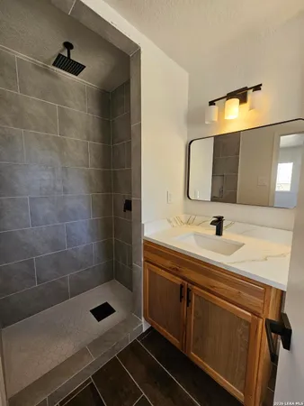 $1,800 | 3522 Crestmont Drive, San Antonio, TX 78217