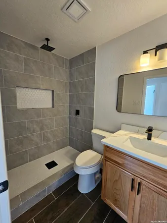 $1,800 | 3522 Crestmont Drive, San Antonio, TX 78217