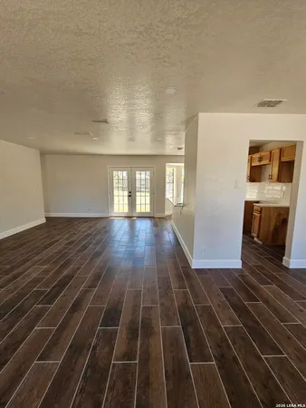 $1,800 | 3522 Crestmont Drive, San Antonio, TX 78217