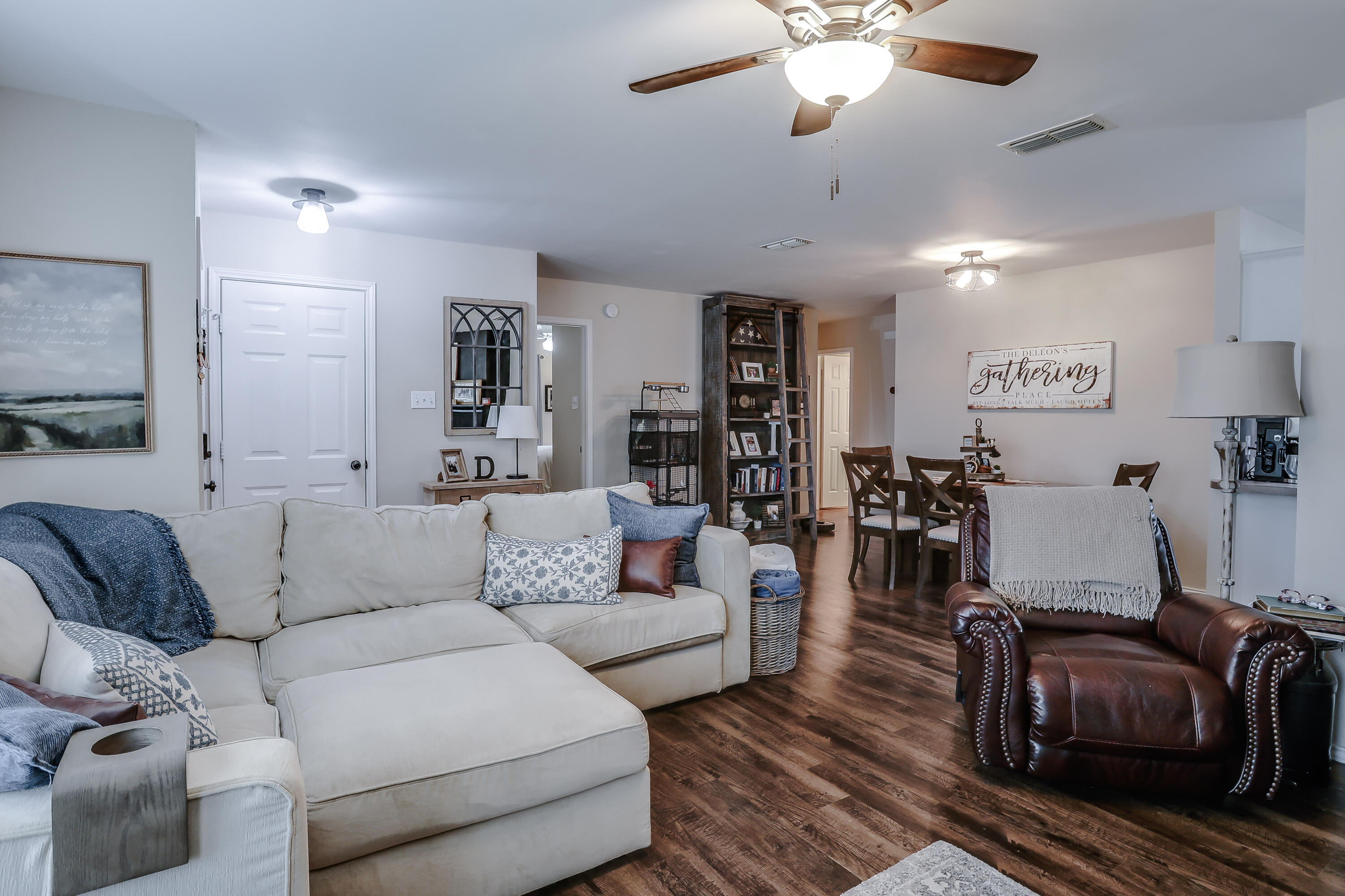 6316 14th Street Lubbock, TX 79416 - Photo 3 of 12 6316-104