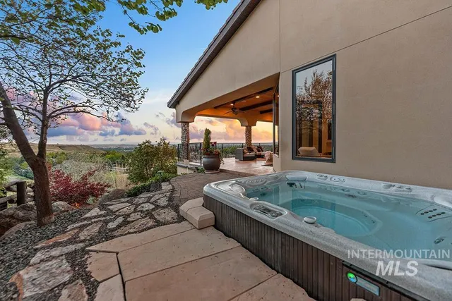 $2,995,000 | 473 North Strata Via Way, Boise, ID 83712