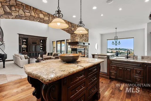 $2,995,000 | 473 North Strata Via Way, Boise, ID 83712