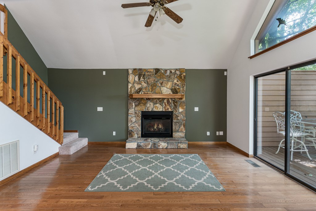 425 Boyd Ridge Drive Murphy, NC 28906 - Photo 8 of 41 Great room w/ gas log fireplace