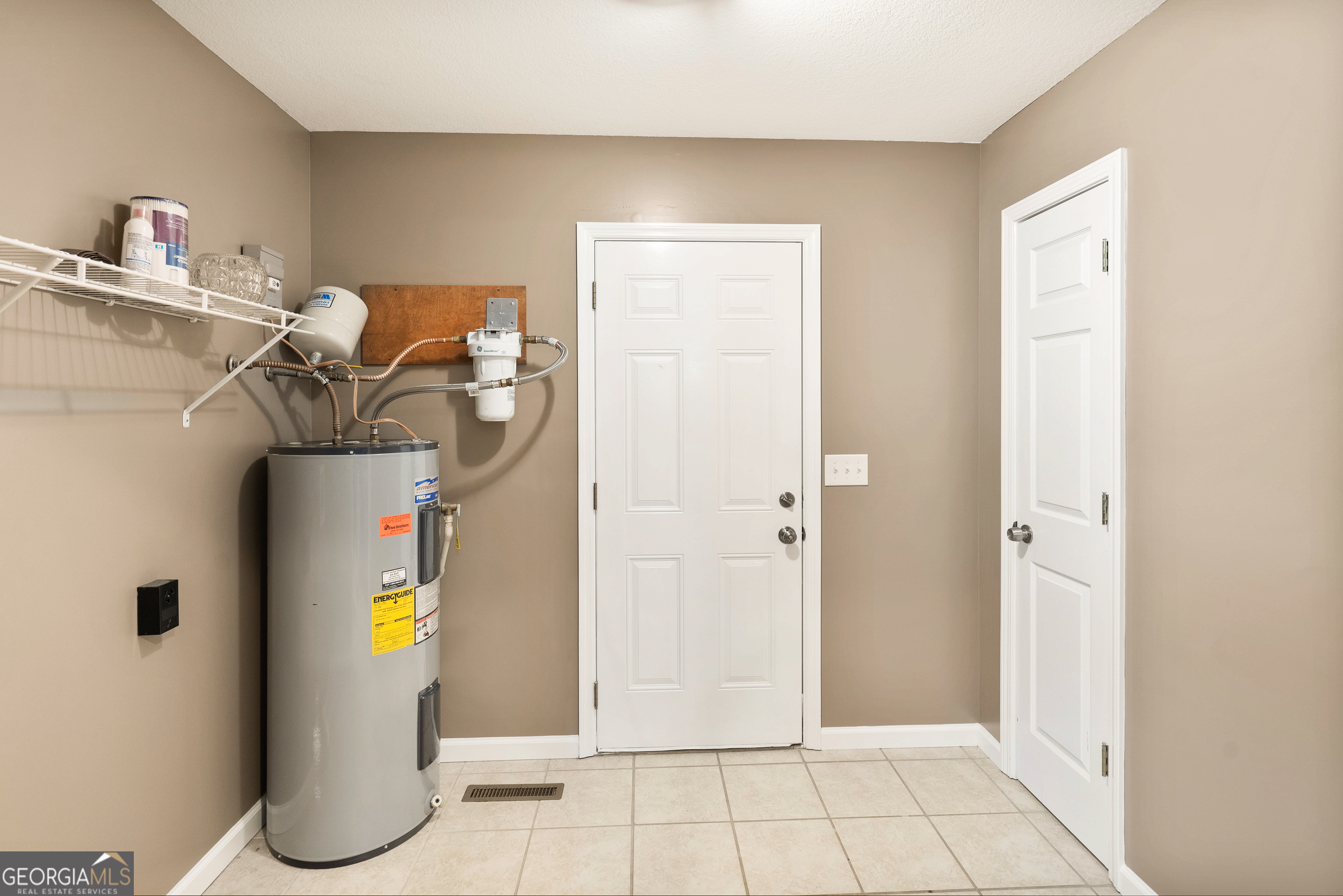 80 Columbus Street Chatsworth, GA 30705 - Photo 19 of 40 a view of water heater room