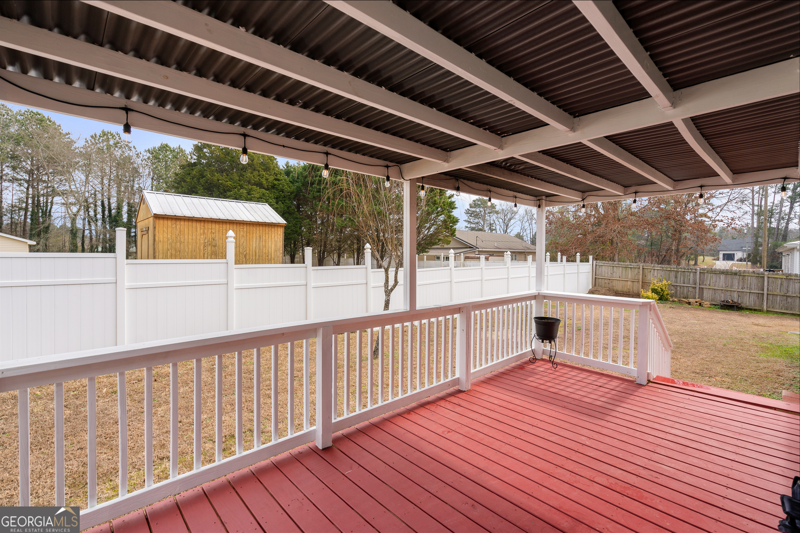 80 Columbus Street Chatsworth, GA 30705 - Photo 34 of 40 a view of a porch
