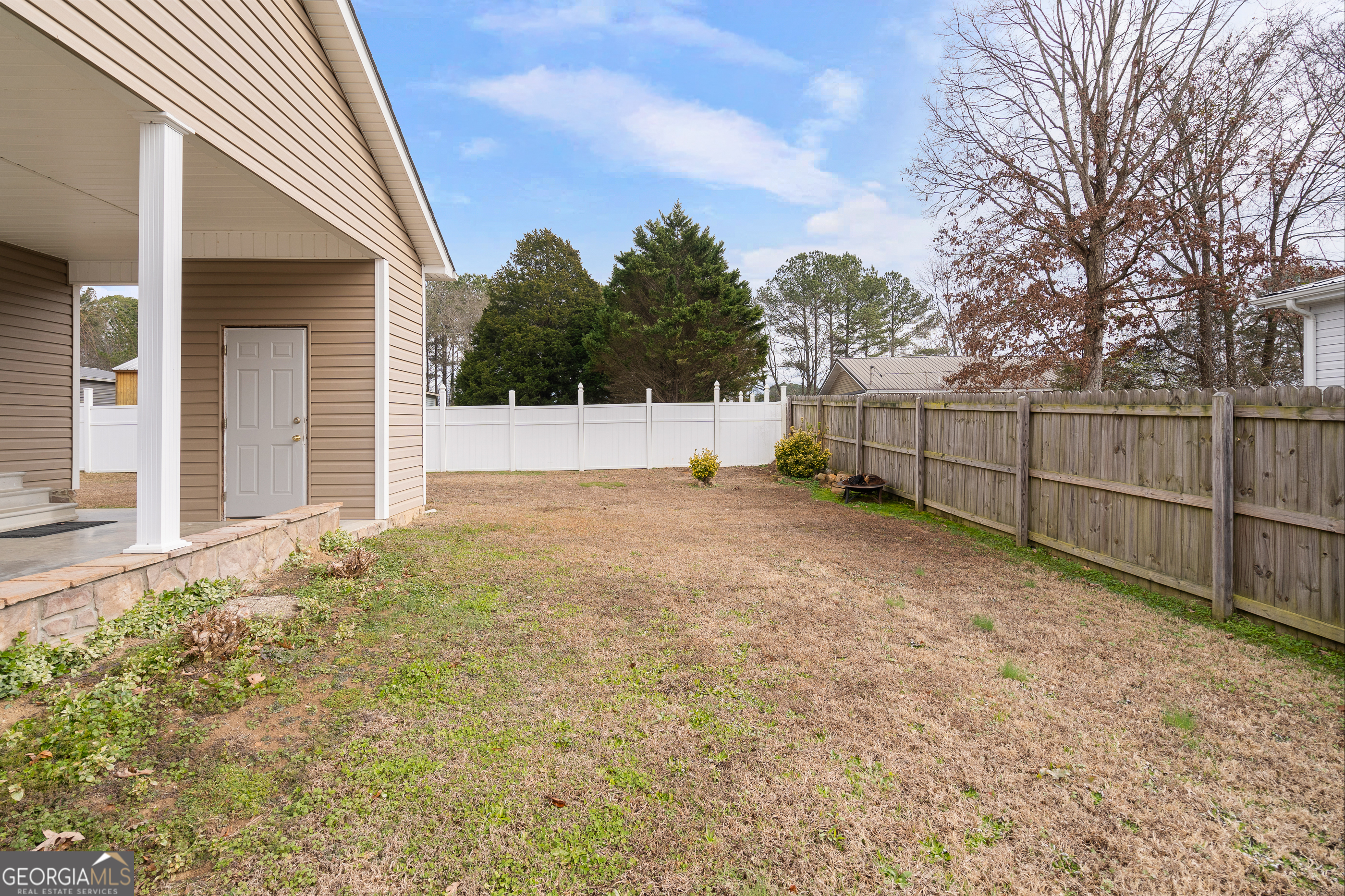 80 Columbus Street Chatsworth, GA 30705 - Photo 40 of 40 a view of backyard and tree
