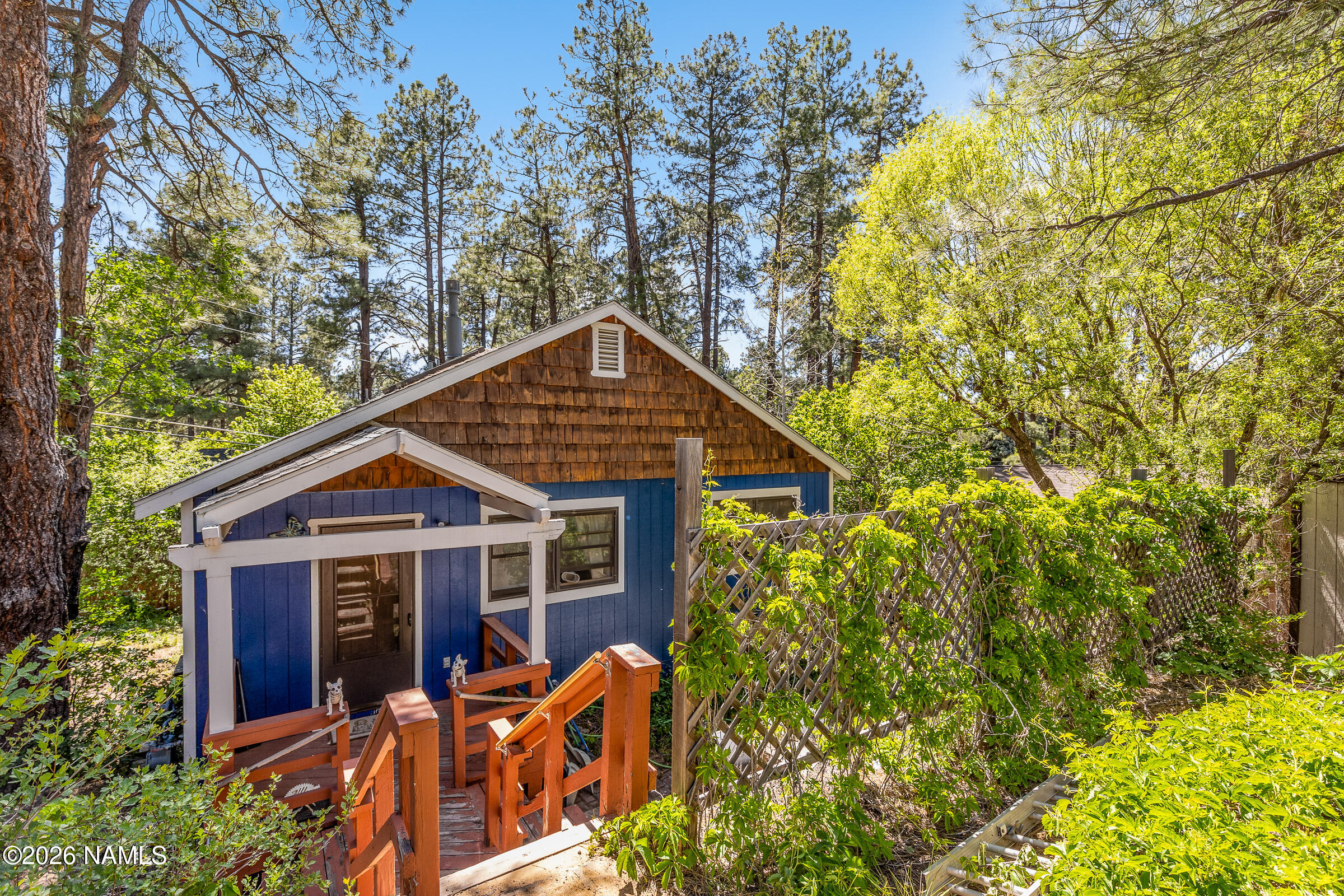 792 Comanche Street Flagstaff, AZ 86005 - Photo 1 of 23 Front