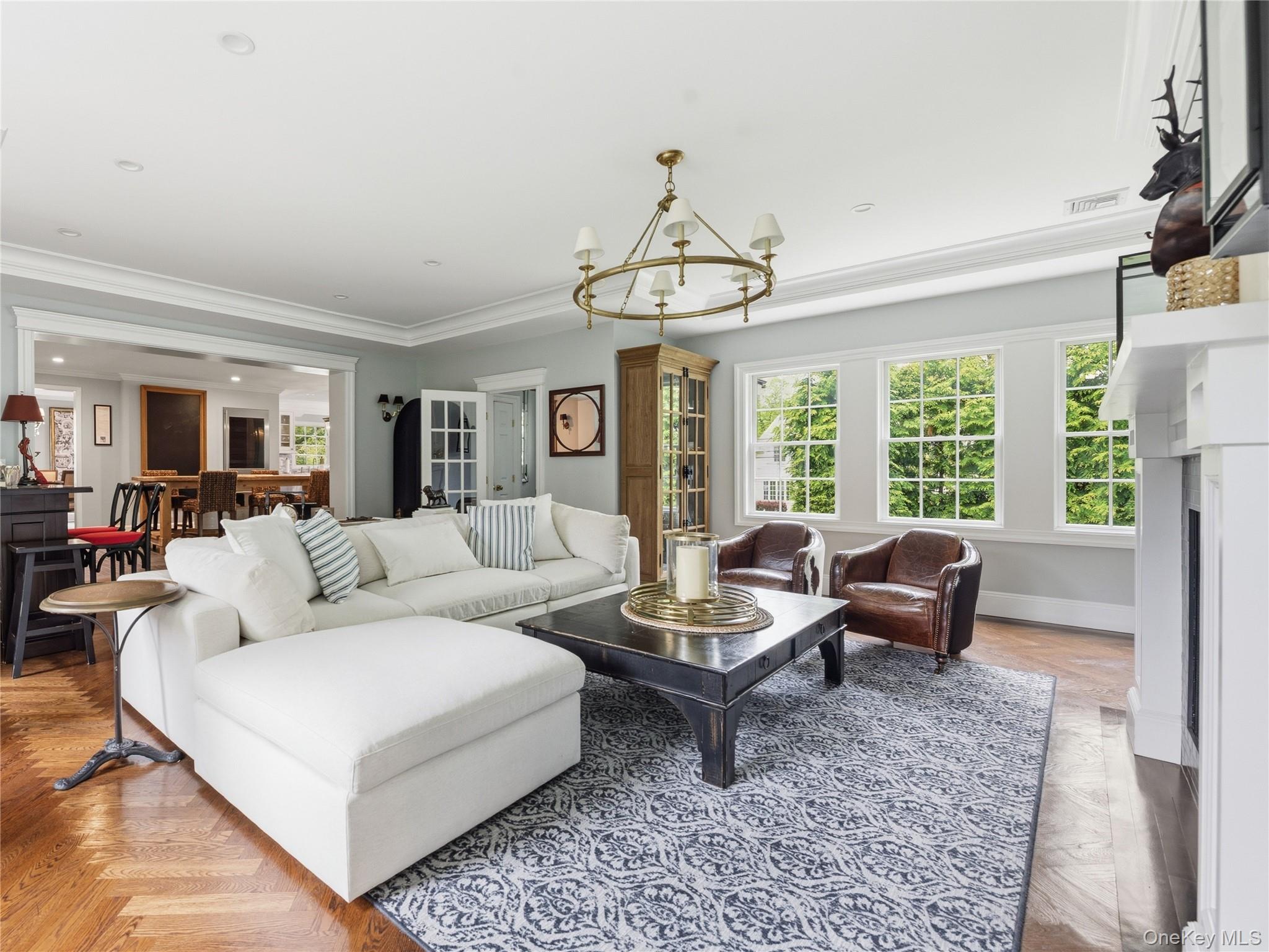 140 Remington Road Manhasset, NY 11030 - Photo 18 of 33