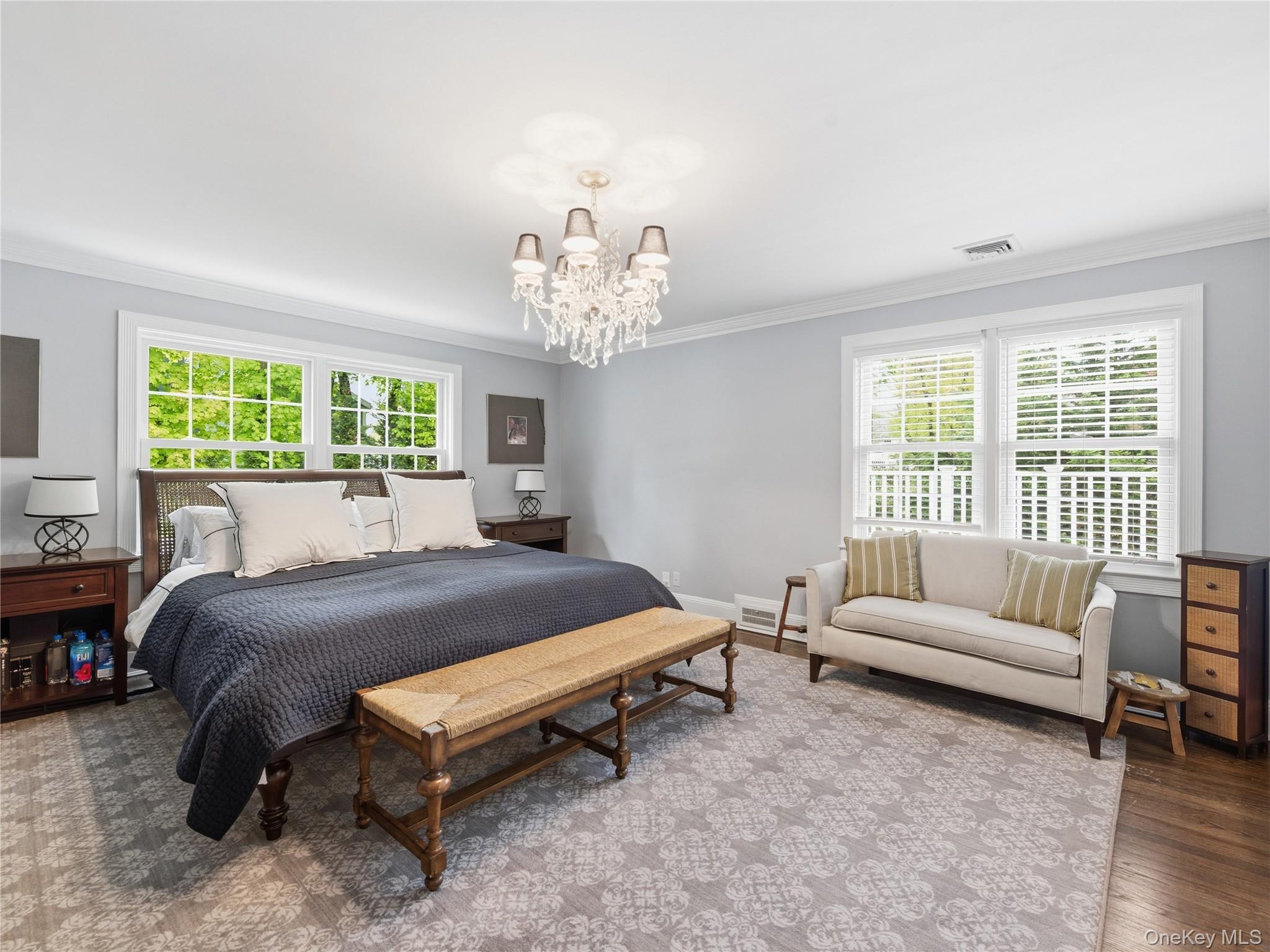 140 Remington Road Manhasset, NY 11030 - Photo 24 of 33