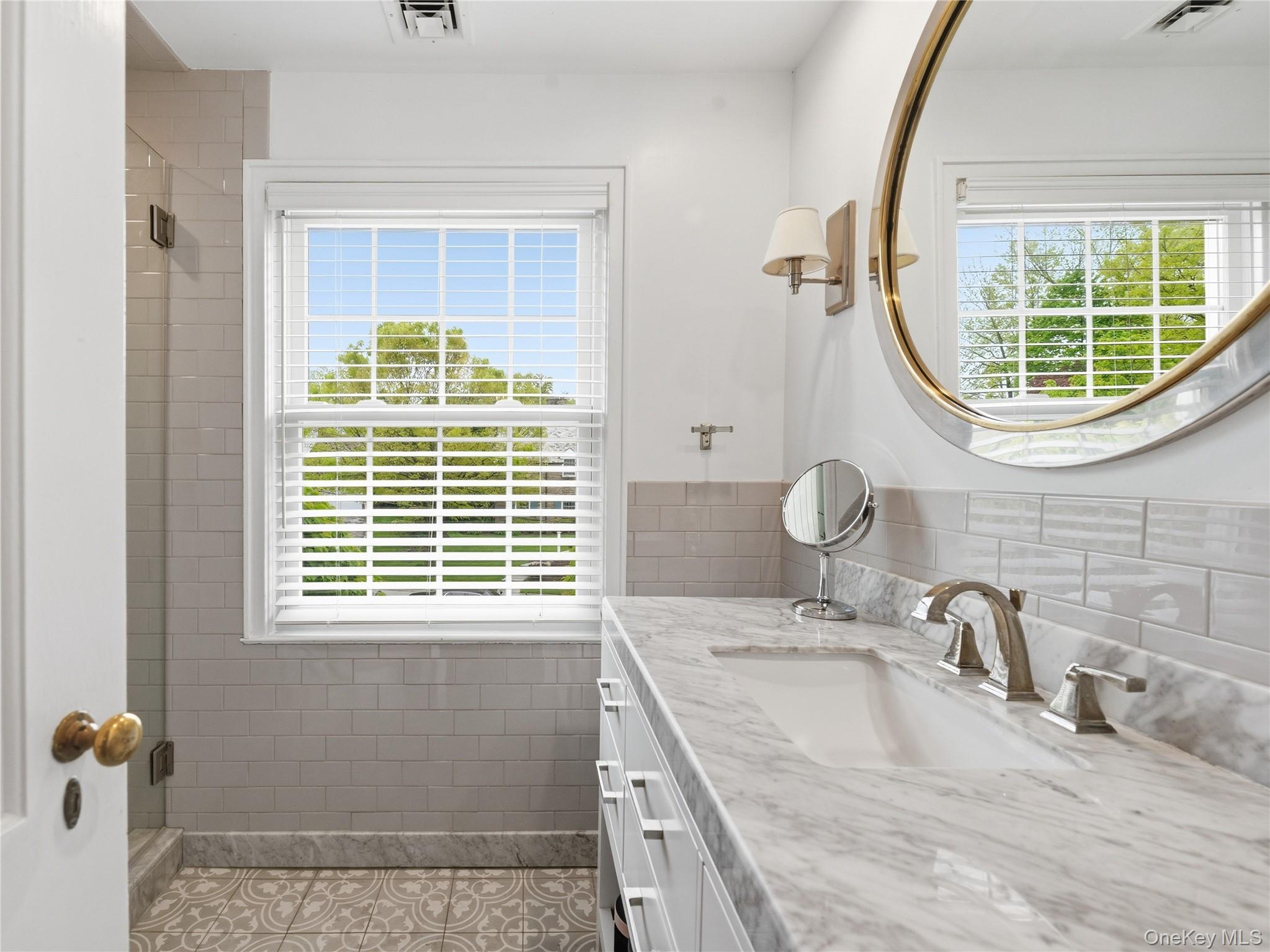 140 Remington Road Manhasset, NY 11030 - Photo 27 of 33