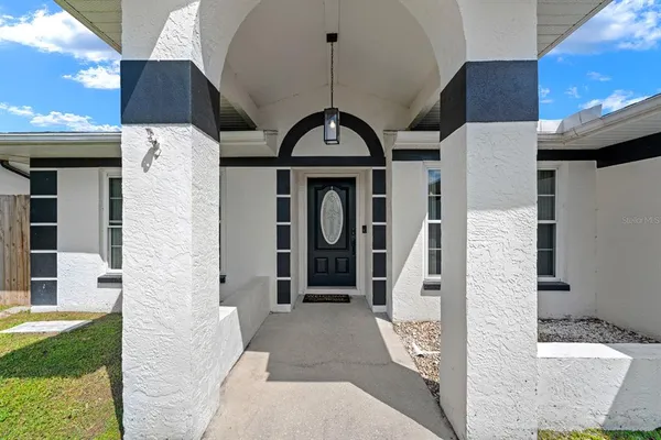 $399,000 | 1916 Cloverdale Court, Lutz, FL 33549