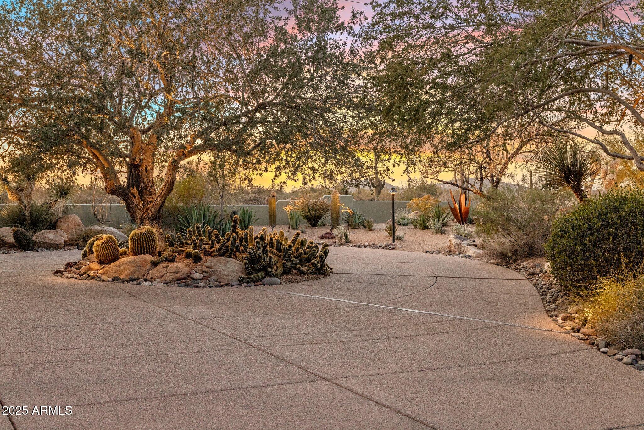 25002 North Quail Haven Drive Rio Verde, AZ 85263 - Photo 47 of 71 Circular Driveway