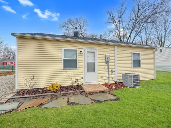 $126,900 | 804 Juniper Drive, Rantoul, IL 61866