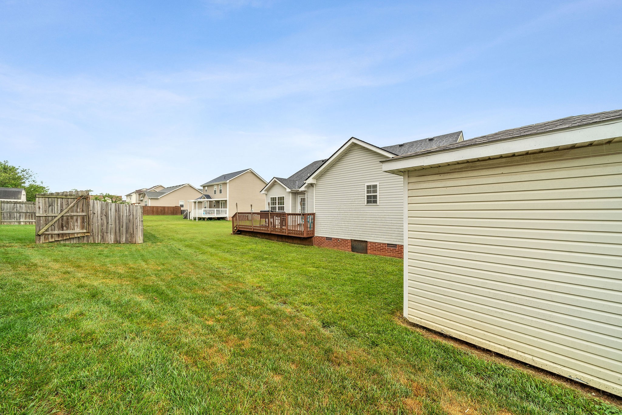 1800 Abrams Road Clarksville, TN 37042 - Photo 32 of 34 Gallery Image 32