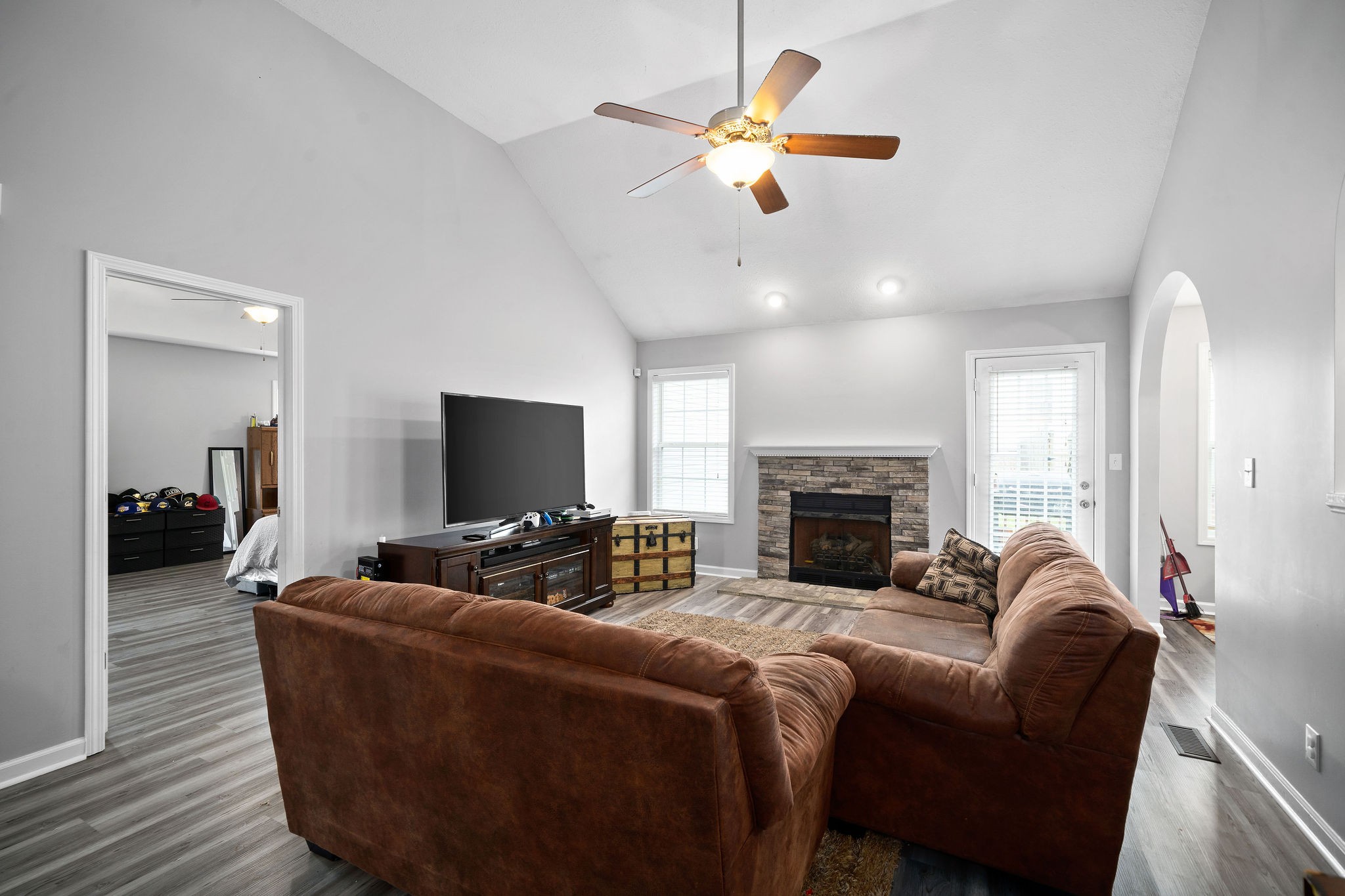 1800 Abrams Road Clarksville, TN 37042 - Photo 8 of 34 Gallery Image 8