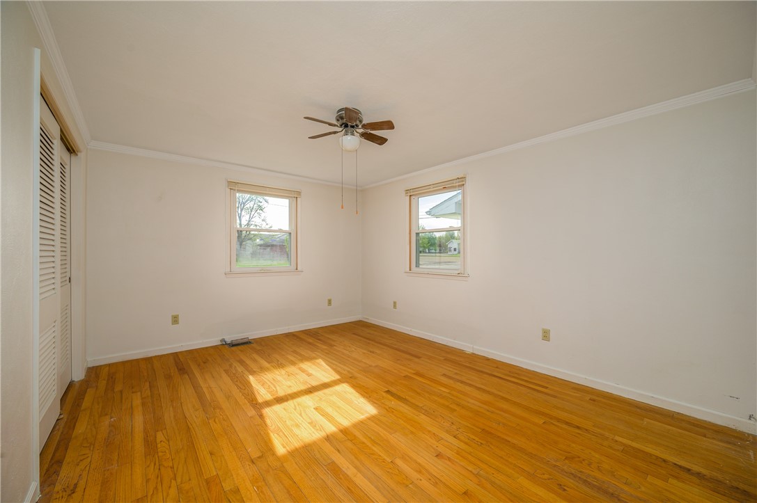 902 Locust Street Marshall, IL 62441 - Photo 14 of 21