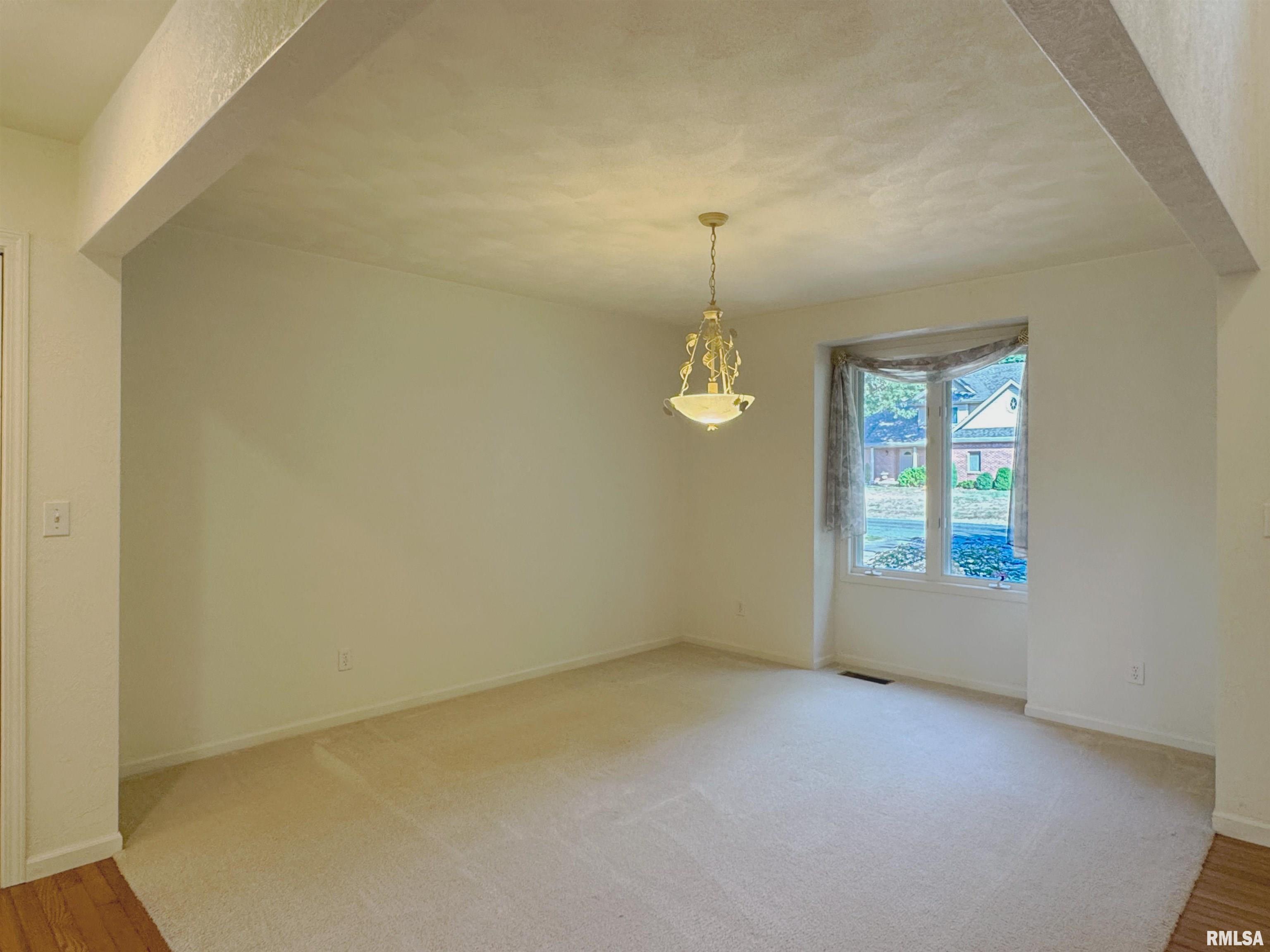 3628 East Westbrook Road Chillicothe, IL 61523 - Photo 8 of 68 Gallery Image 8