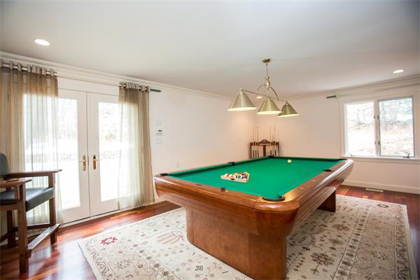 37 Autumn Road Weston, MA 02493 - Photo 9 of 26