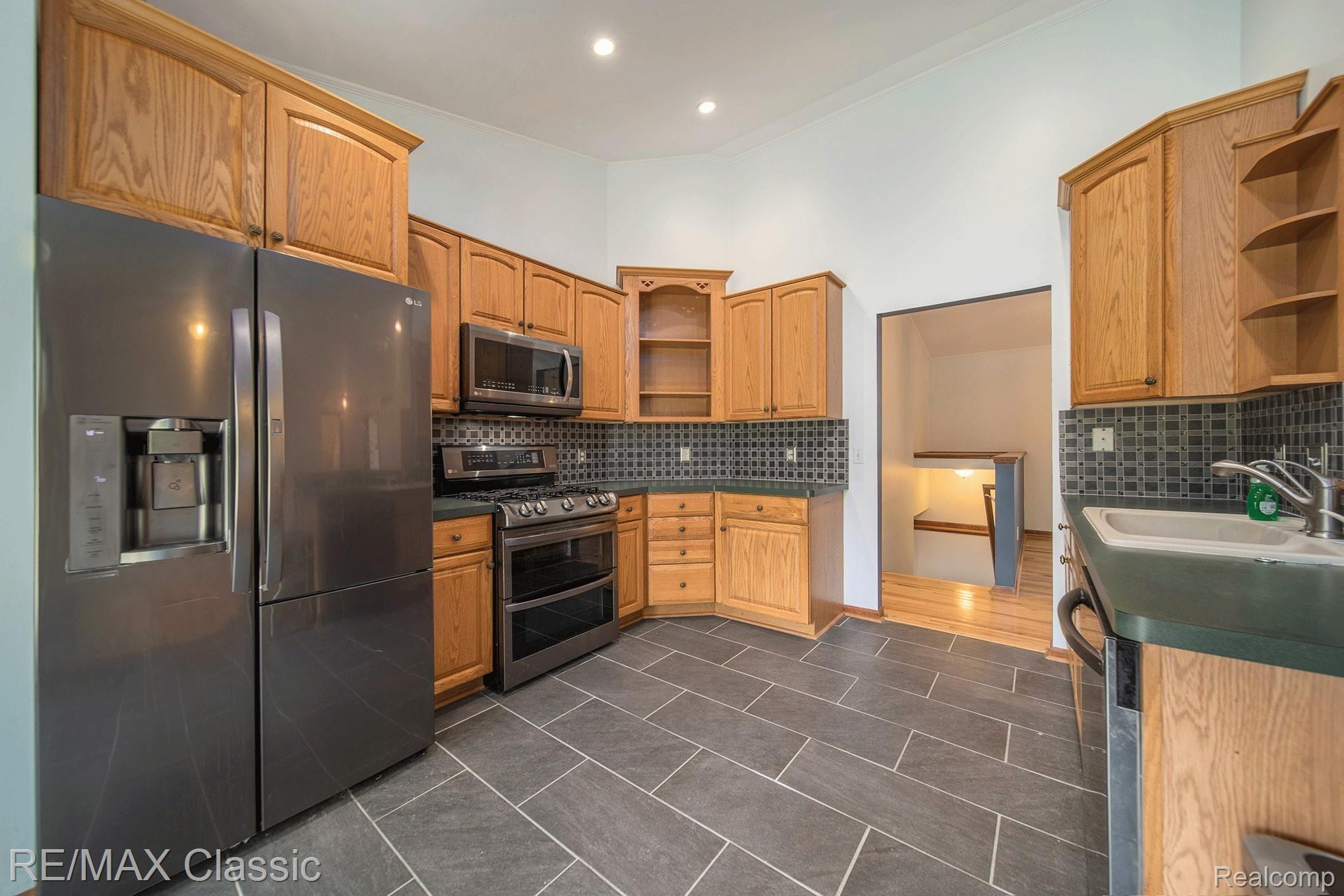 5406 Argentine Road Howell, MI 48855 - Photo 12 of 32 5406-Argentine_8.gif