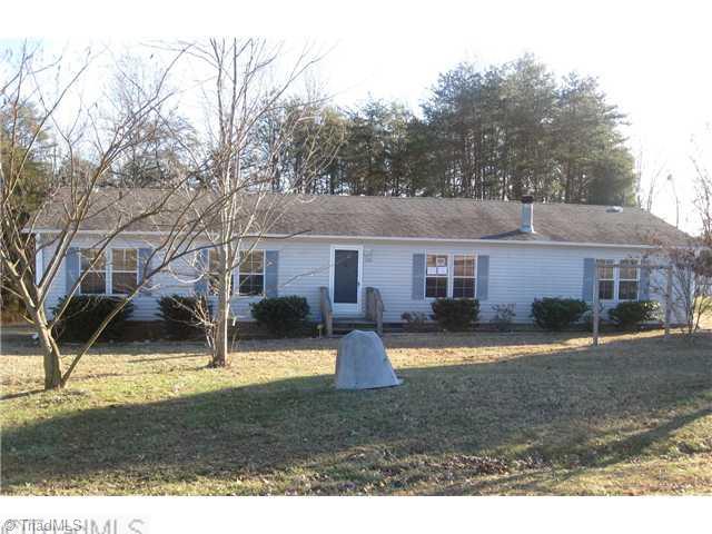 1040 Tyler Road Walnut Cove, NC 27052 - Photo 1 of 5 Exterior Front.