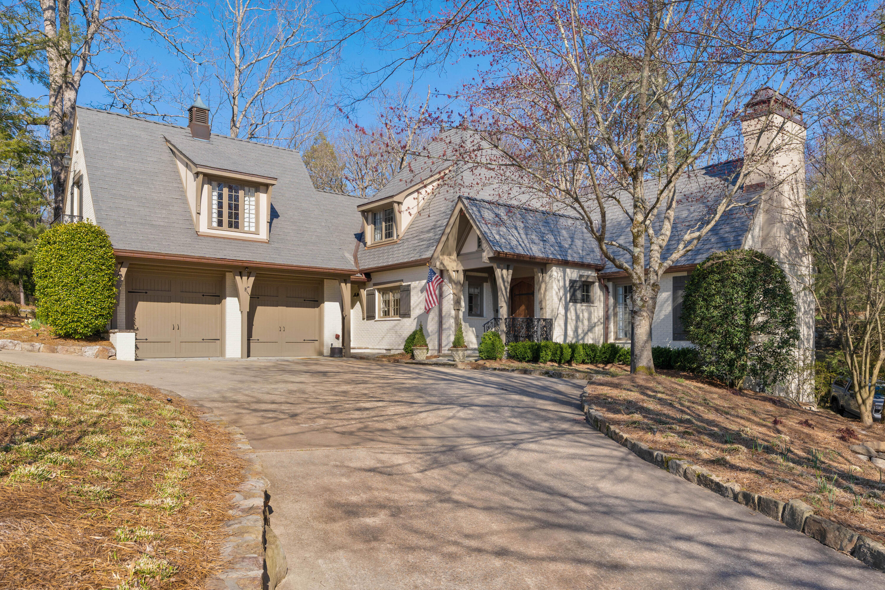 303 West Brow Road Lookout Mountain, TN 37350 - Photo 13 of 13 15 - 303 W Brow - Exterior