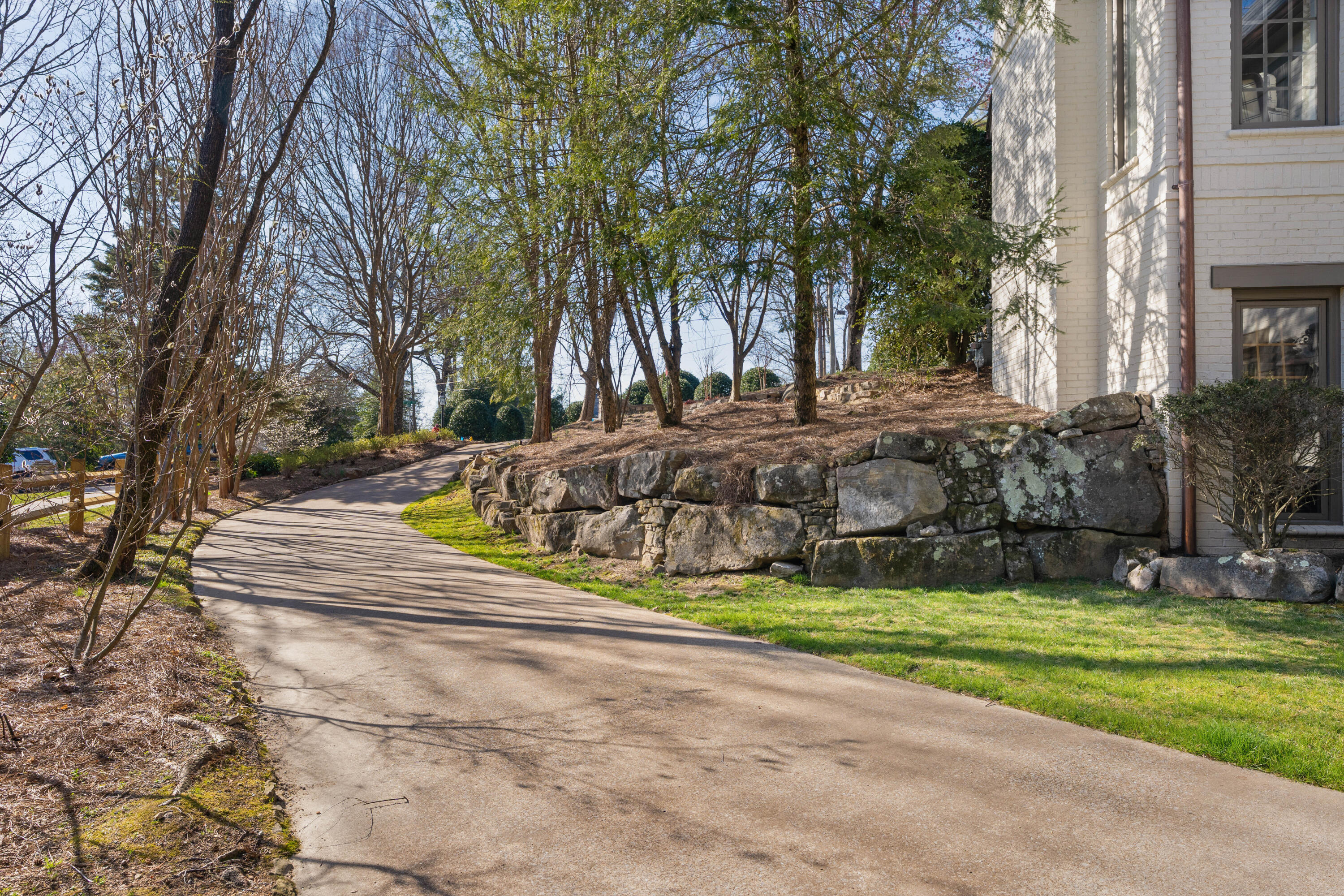 303 West Brow Road Lookout Mountain, TN 37350 - Photo 4 of 13 18 - 303 W Brow - Exterior