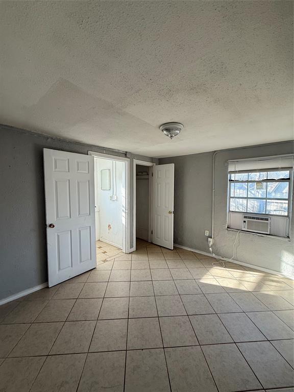 4812 Barbara Road River Oaks, TX 76114 - Photo 11 of 20 a view of an empty room and window