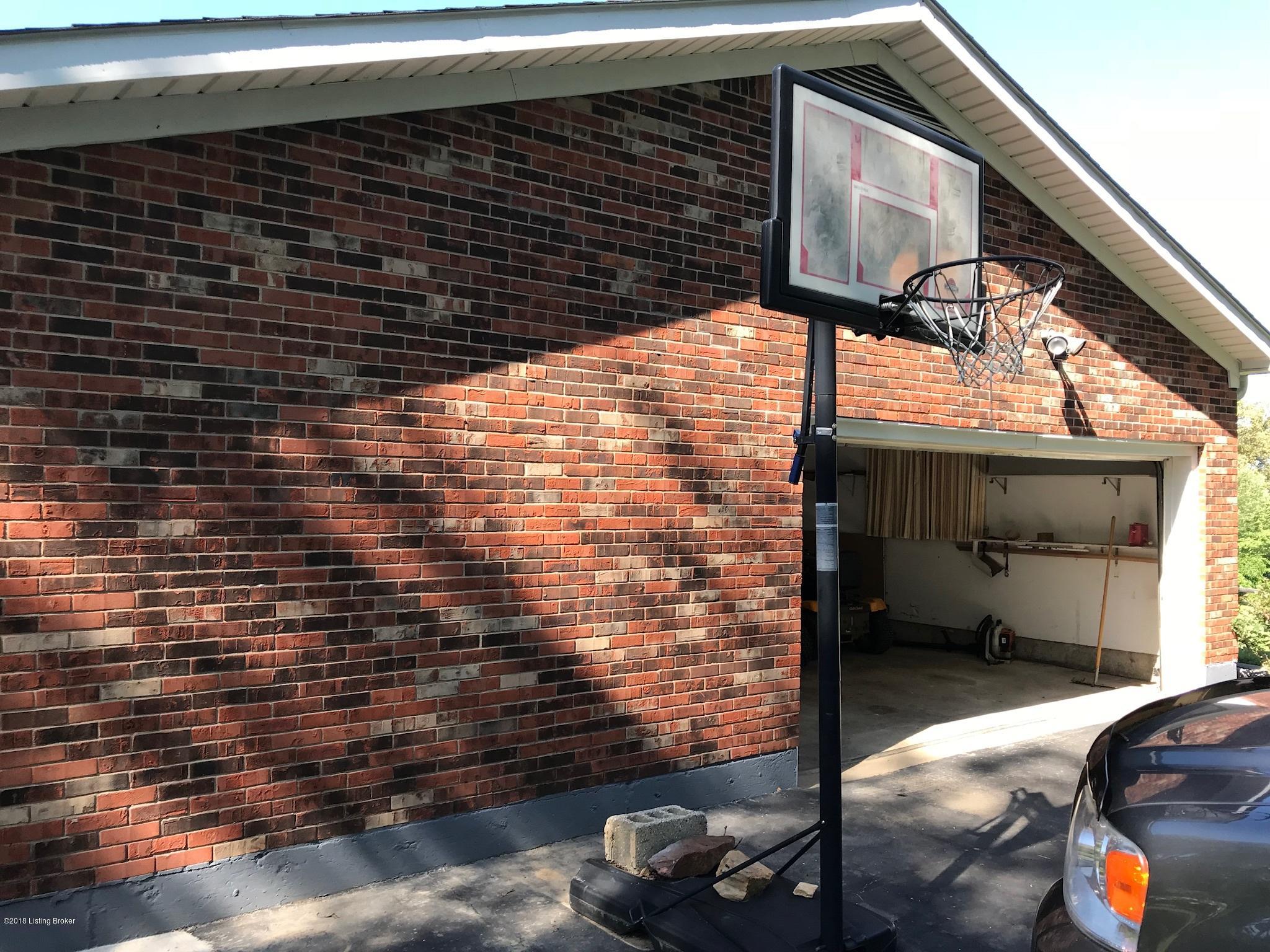 505 Bunger Road Ekron, KY 40117 - Photo 15 of 69 2.5 attached garage.