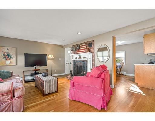 12 Curtis Street Reading, MA 01867 - Photo 4 of 34 Gallery Image 4
