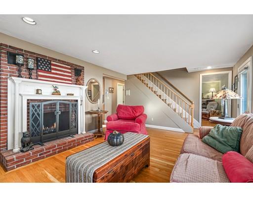 12 Curtis Street Reading, MA 01867 - Photo 6 of 34 Gallery Image 6