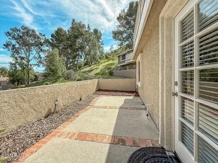 $749,900 | 576 Calle De Las Ovejas, Oak Park, CA 91377