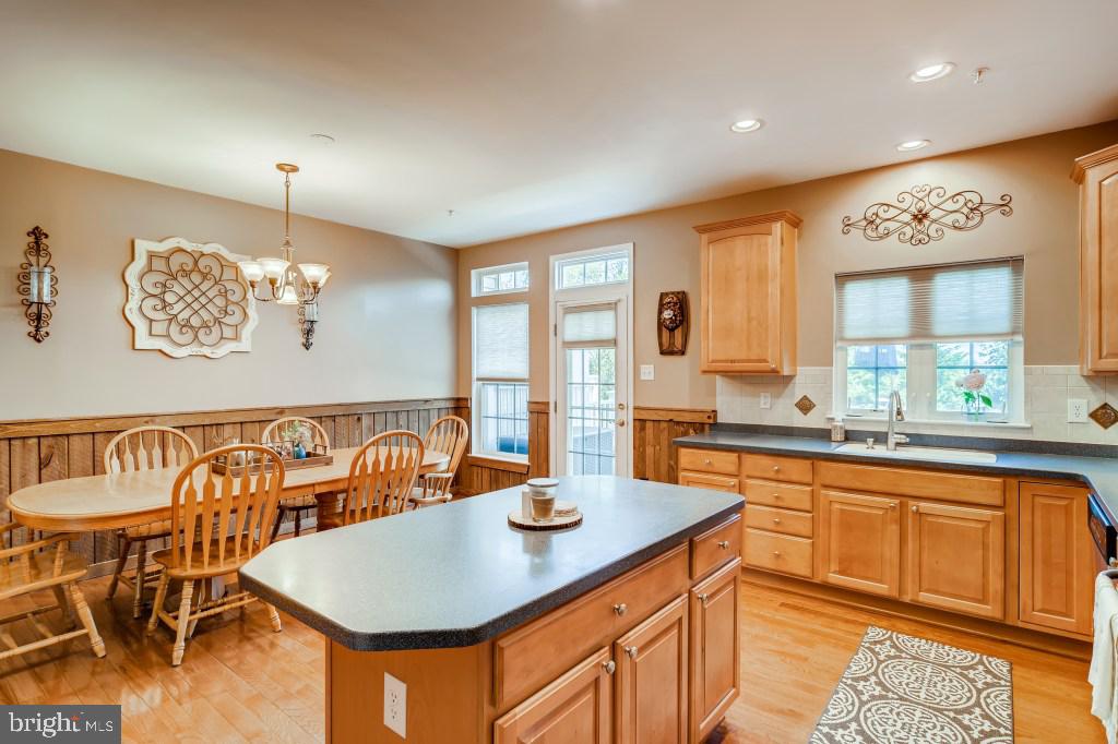 5130 Key View Way Perry Hall, MD 21128 - Photo 12 of 38 Spacious Island w/ plenty of Entertaining space