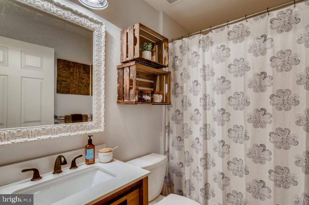 5130 Key View Way Perry Hall, MD 21128 - Photo 24 of 38 Main Bath on Upper Level