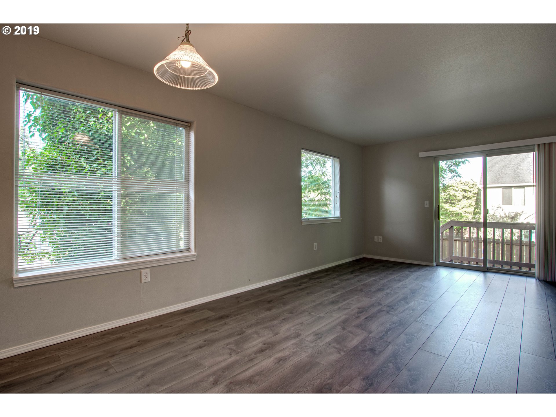 838 Northwest Elm Street Camas, WA 98607 - Photo 6 of 16 Gallery Image 6