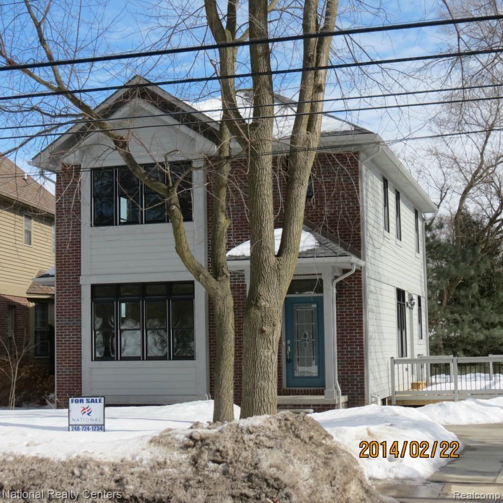 305 South Castell Avenue Rochester, MI 48307 - Photo 1 of 19 Castell 002.jpg