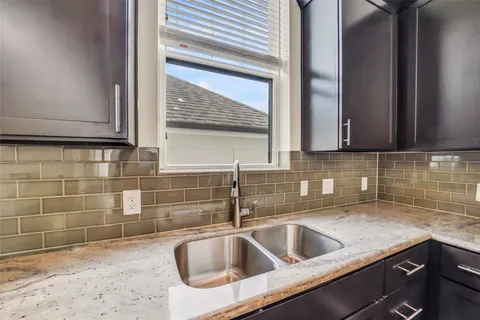 $449,000 | 5526 Darling Street, Unit C, Houston, TX 77007