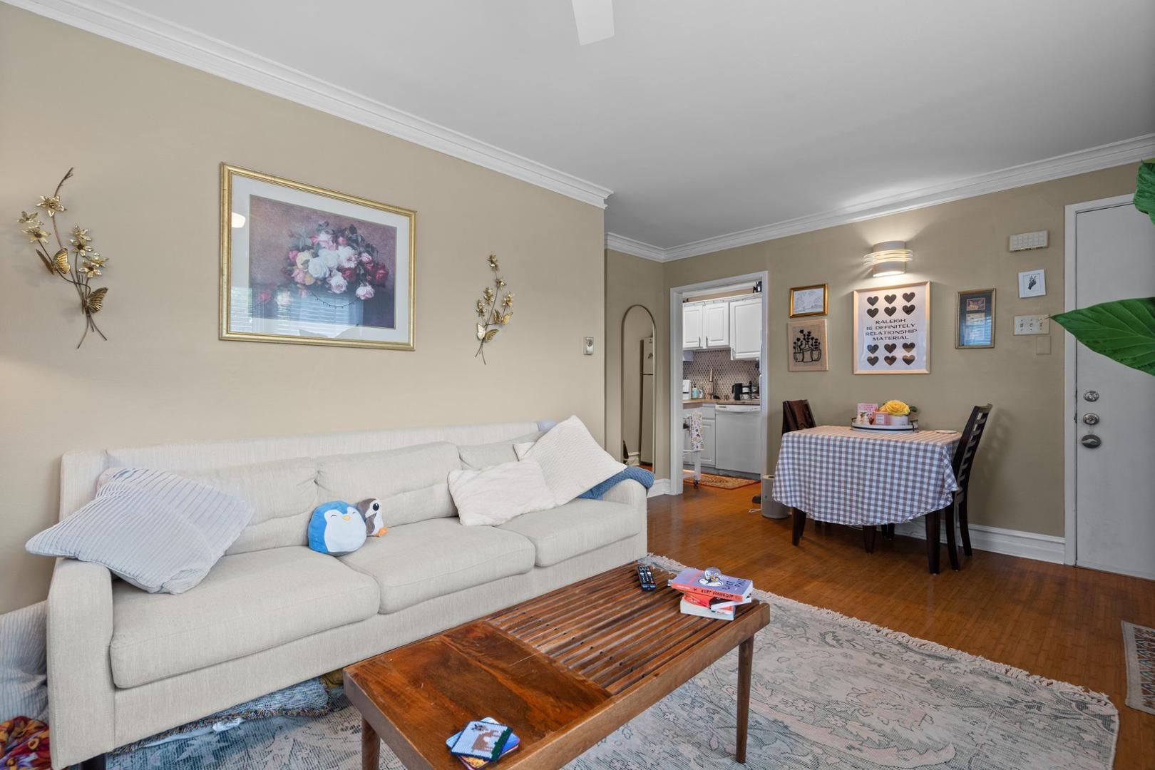 635 Daniels Street, Unit A Raleigh, NC 27605 - Photo 4 of 34