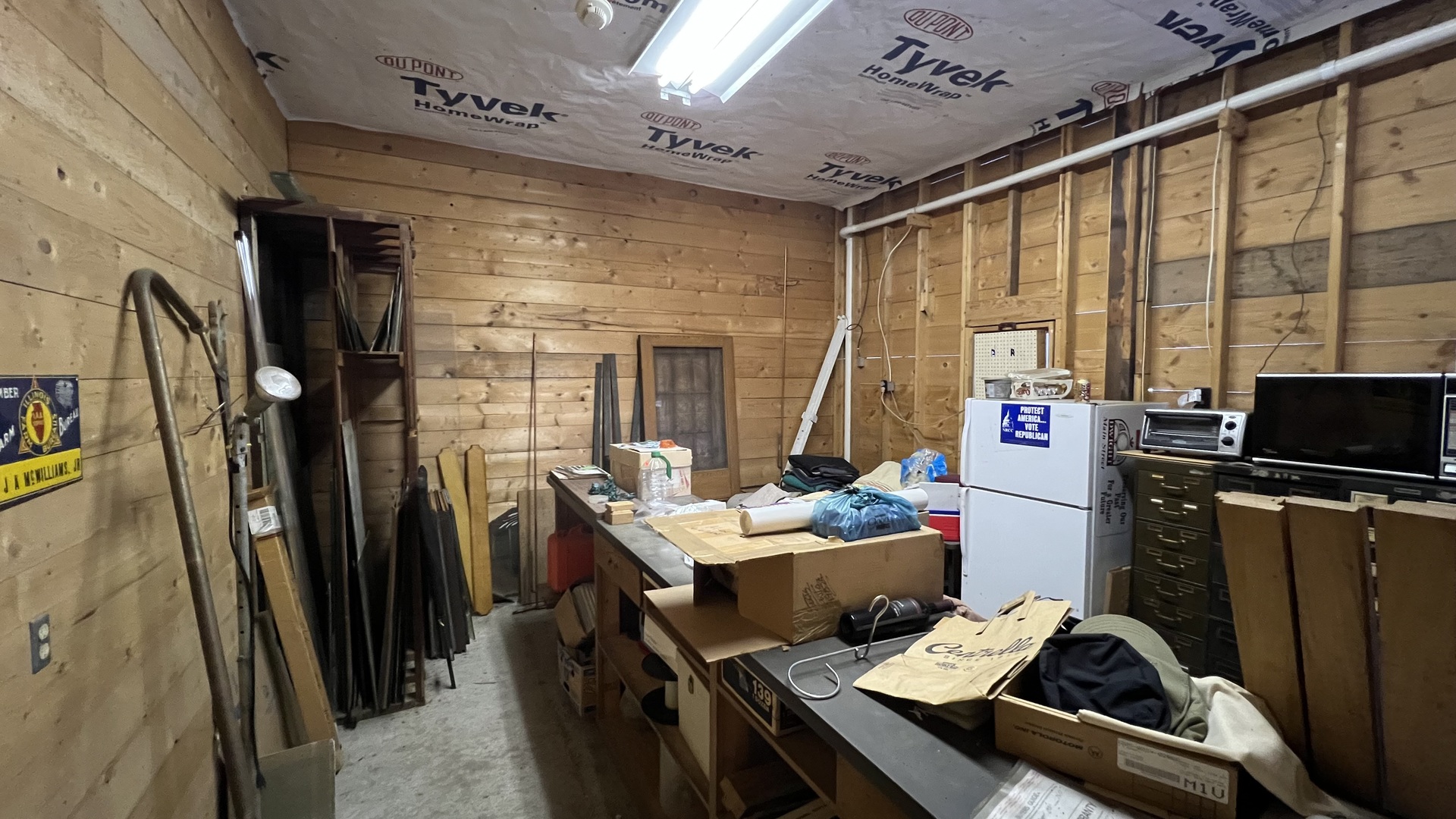 103 East Chippewa Street Dwight, IL 60420 - Photo 22 of 30 a view of a workspace with furniture