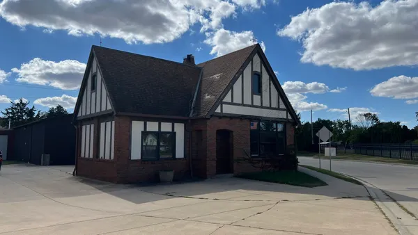 $499,900 | 103 East Chippewa Street, Dwight, IL 60420