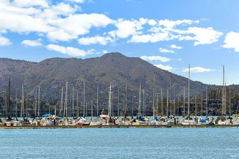 $1,795,000 | 53 Issaquah Dock, Sausalito, CA 94965