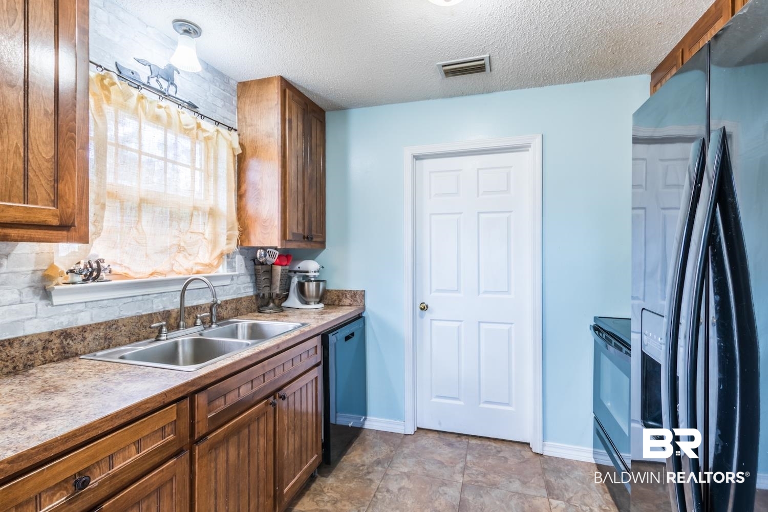 25141 Woerner Road Elberta, AL 36530 - Photo 6 of 37