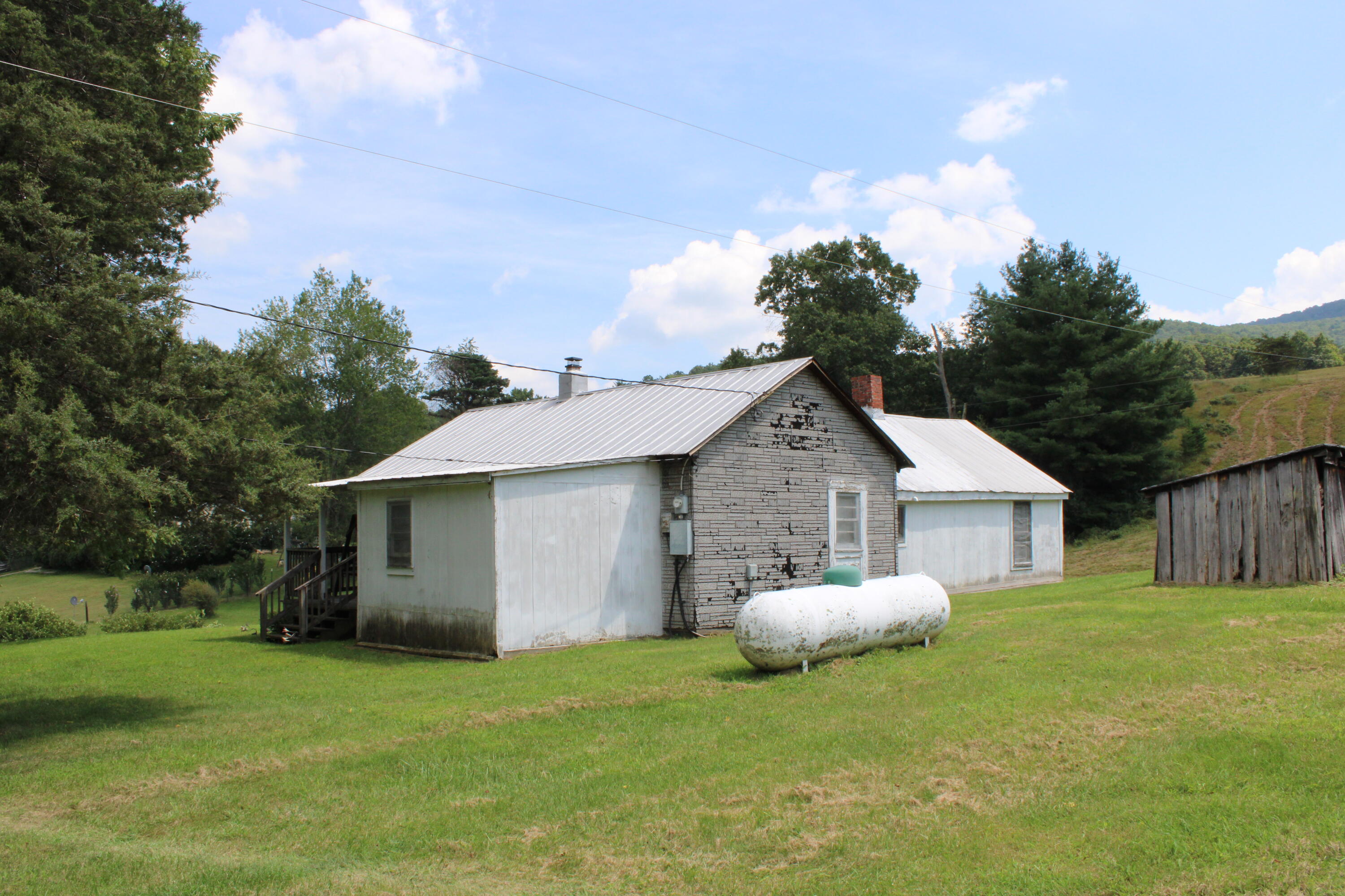 2816 Johns Creek Road New Castle, VA 24127 - Photo 74 of 96 IMG_0155