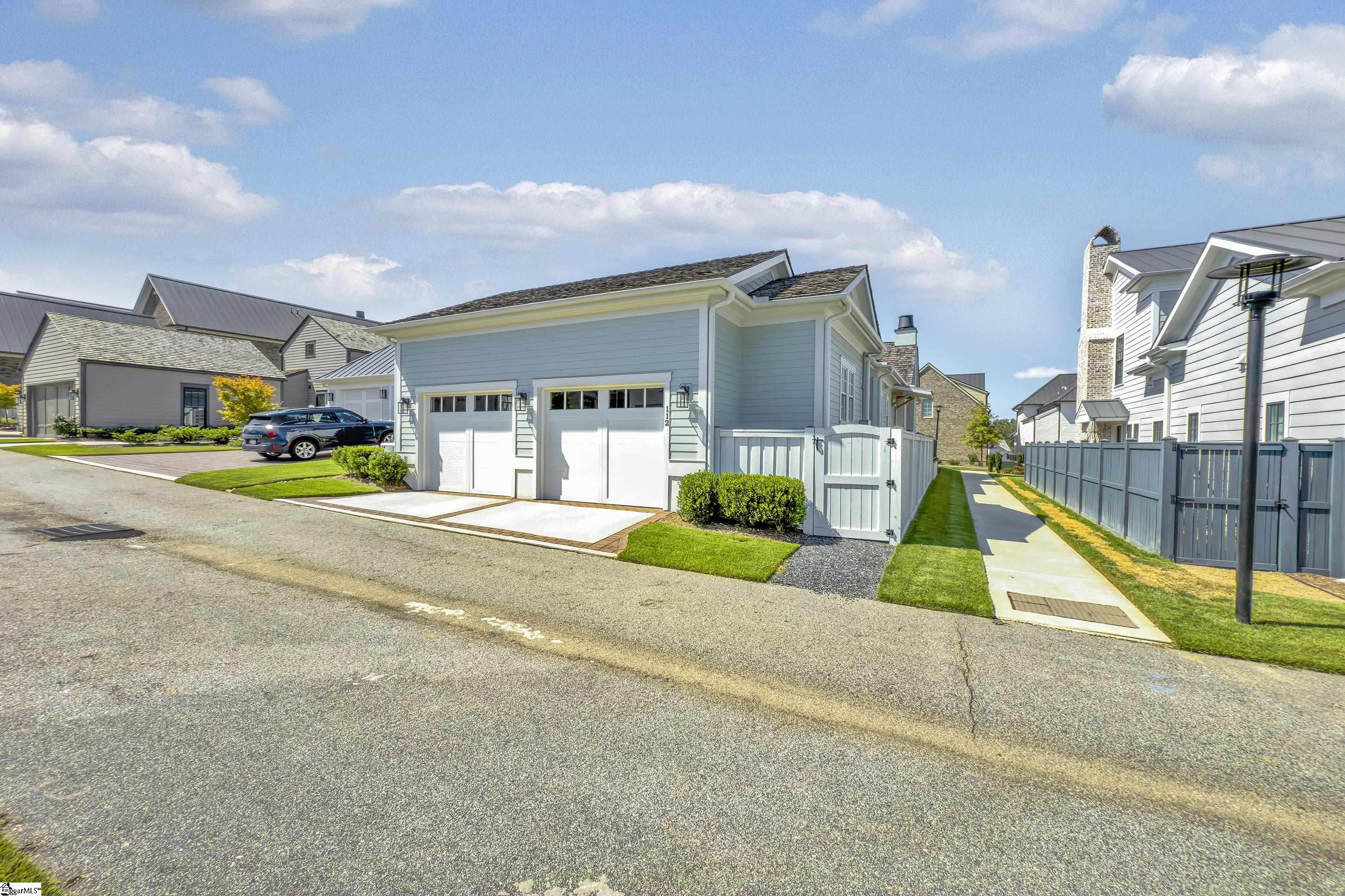 112 Burrough Street Greenville, SC 29615 - Photo 26 of 35