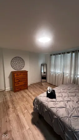 $1,950 | 3851 Broadway Street, Indianapolis, IN 46205