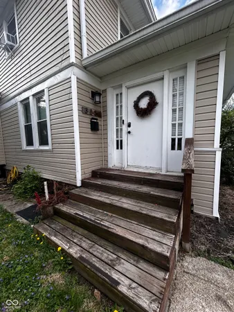 $1,950 | 3851 Broadway Street, Indianapolis, IN 46205