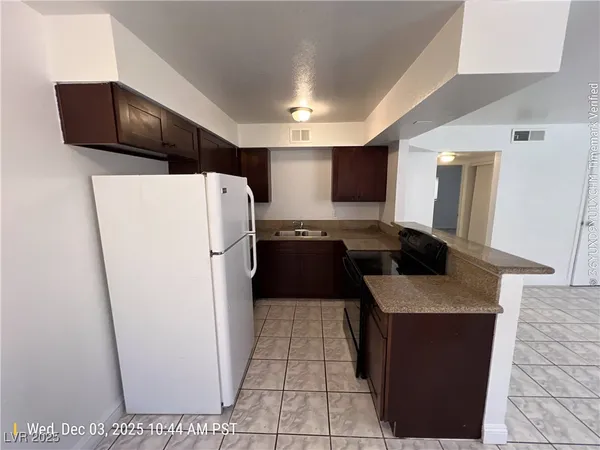 $900 | 4945 Kell Lane, Unit 2, Las Vegas, NV 89115